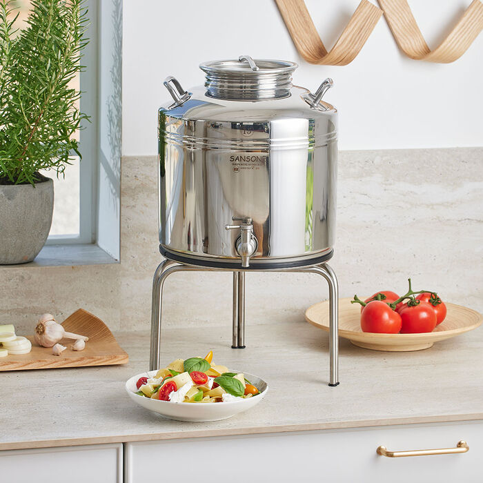 מיכל נירוסטה לשמן זית – 15 ליטר פרימיום + מעמד