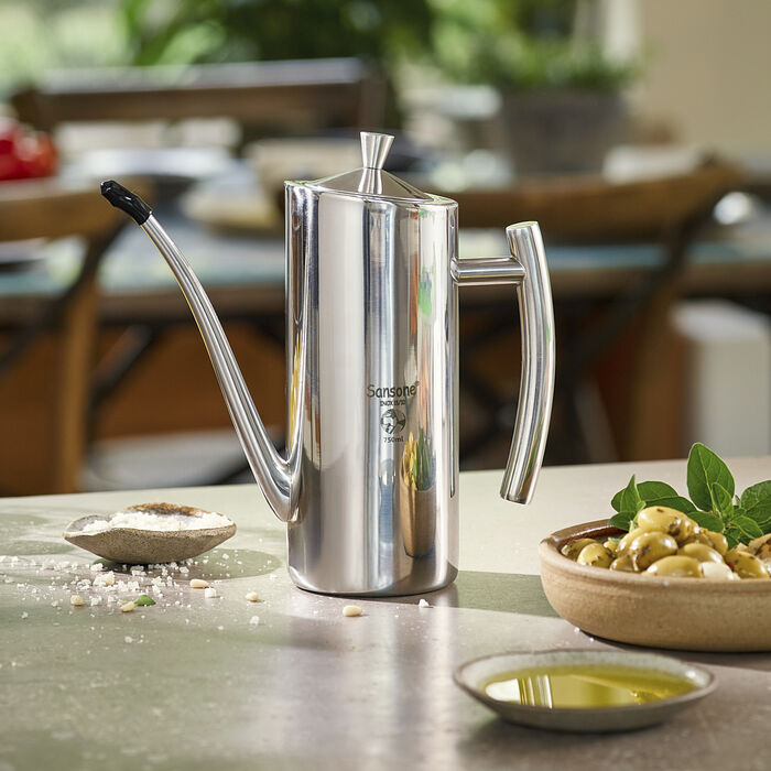 קנקן נירוסטה לשמן זית – 750 מ”ל